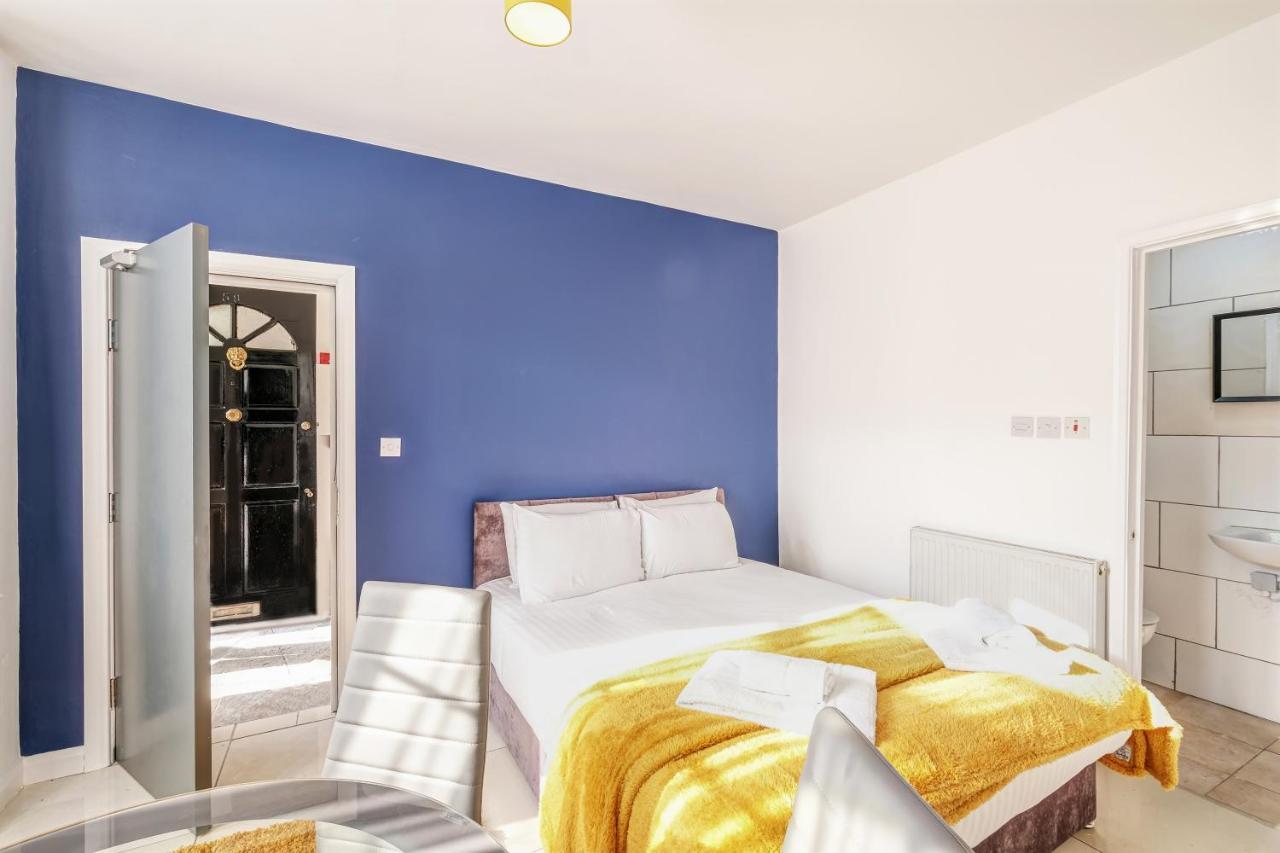 Fernbank Rooms Sudbury Hill, Harrow, Self-Contained Studios With En-Suite Harrow on the Hill 외부 사진