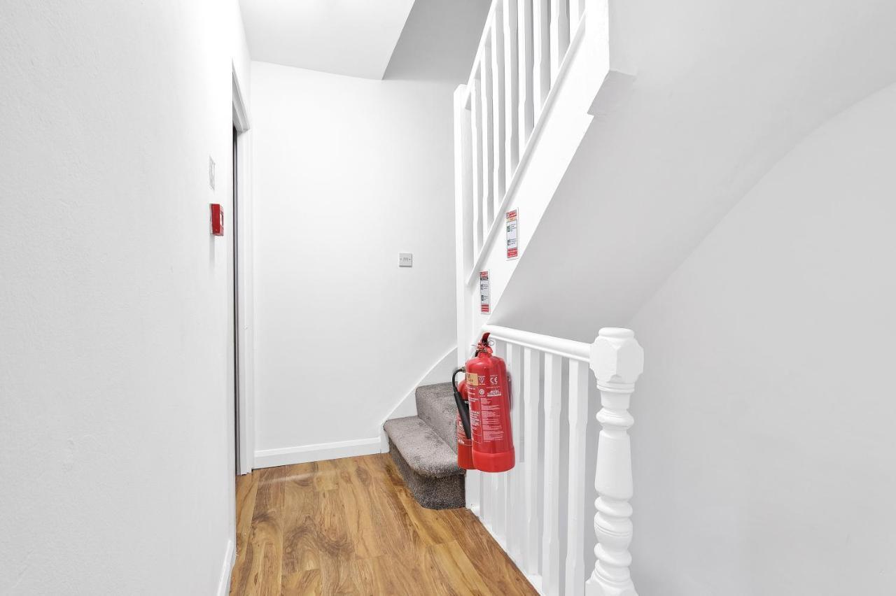Fernbank Rooms Sudbury Hill, Harrow, Self-Contained Studios With En-Suite Harrow on the Hill 외부 사진