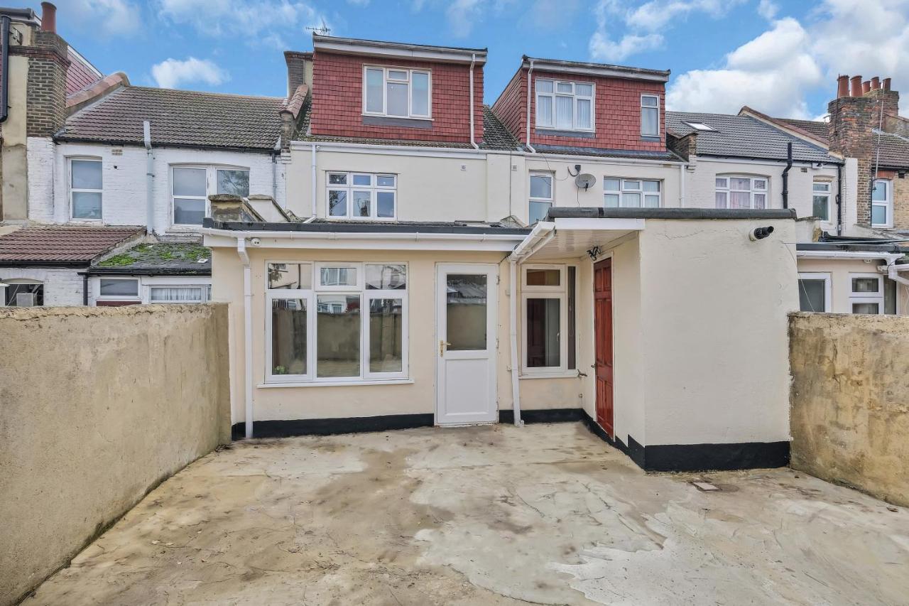 Fernbank Rooms Sudbury Hill, Harrow, Self-Contained Studios With En-Suite Harrow on the Hill 외부 사진
