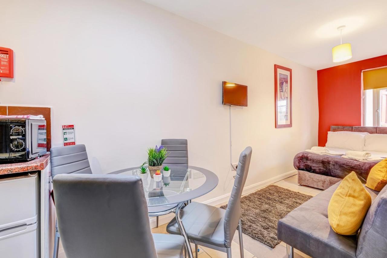 Fernbank Rooms Sudbury Hill, Harrow, Self-Contained Studios With En-Suite Harrow on the Hill 외부 사진
