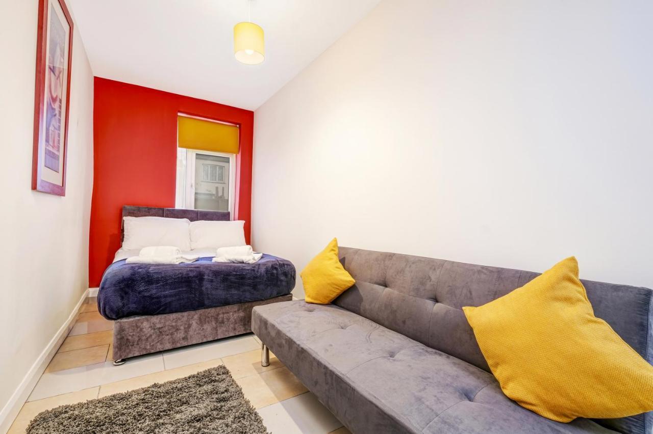 Fernbank Rooms Sudbury Hill, Harrow, Self-Contained Studios With En-Suite Harrow on the Hill 외부 사진