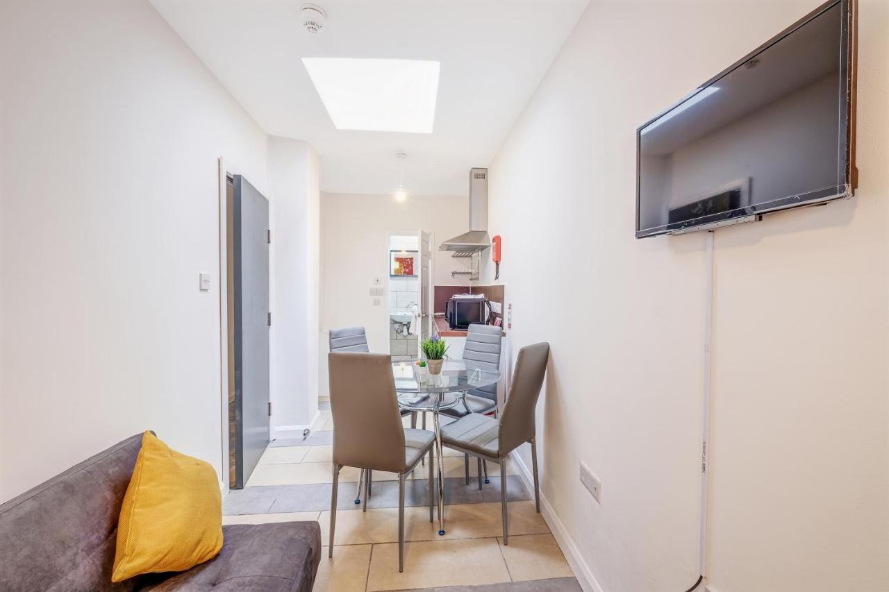 Fernbank Rooms Sudbury Hill, Harrow, Self-Contained Studios With En-Suite Harrow on the Hill 외부 사진