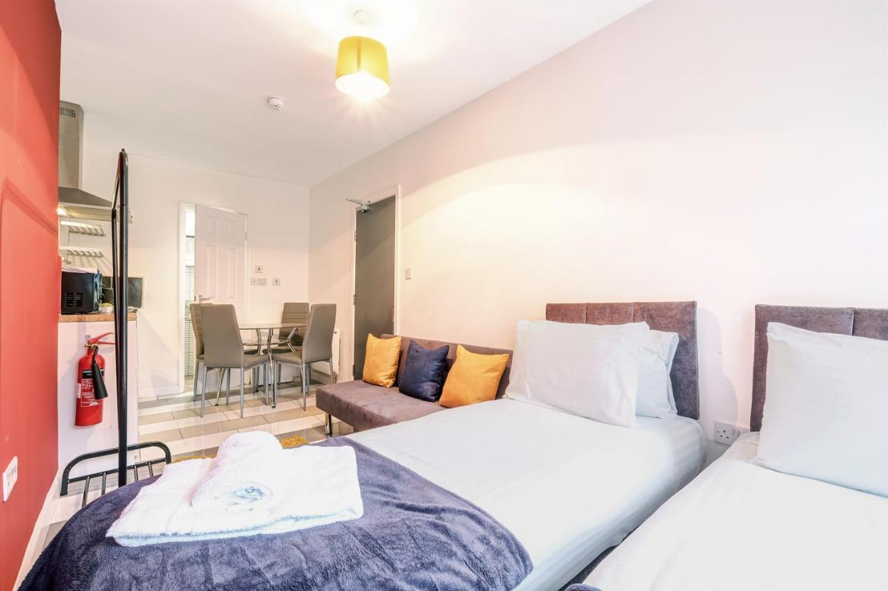 Fernbank Rooms Sudbury Hill, Harrow, Self-Contained Studios With En-Suite Harrow on the Hill 외부 사진