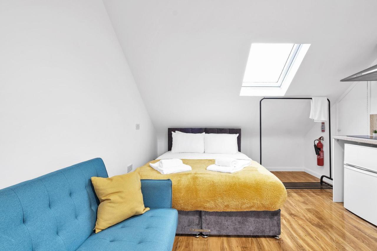 Fernbank Rooms Sudbury Hill, Harrow, Self-Contained Studios With En-Suite Harrow on the Hill 외부 사진